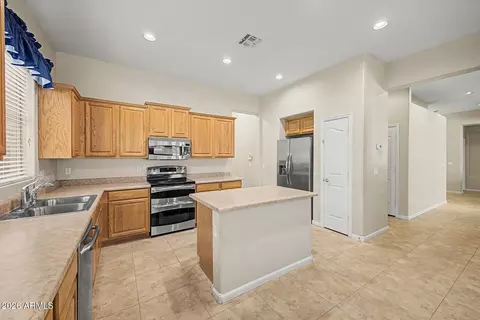 Kitchen - 3484 E Page Ave, Gilbert, AZ 85234 photo 7 of 10