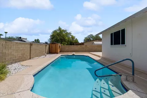 Exterior - 4016 E Shangri La Rd, Phoenix, AZ 85028 photo 3 of 4