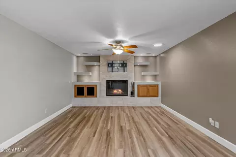 Living - 4016 E Shangri La Rd, Phoenix, AZ 85028 photo 2 of 2