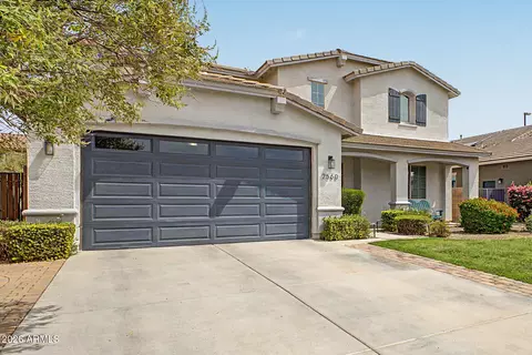Exterior - 2560 E Coconino Way, Gilbert, AZ 85298 photo 2 of 6