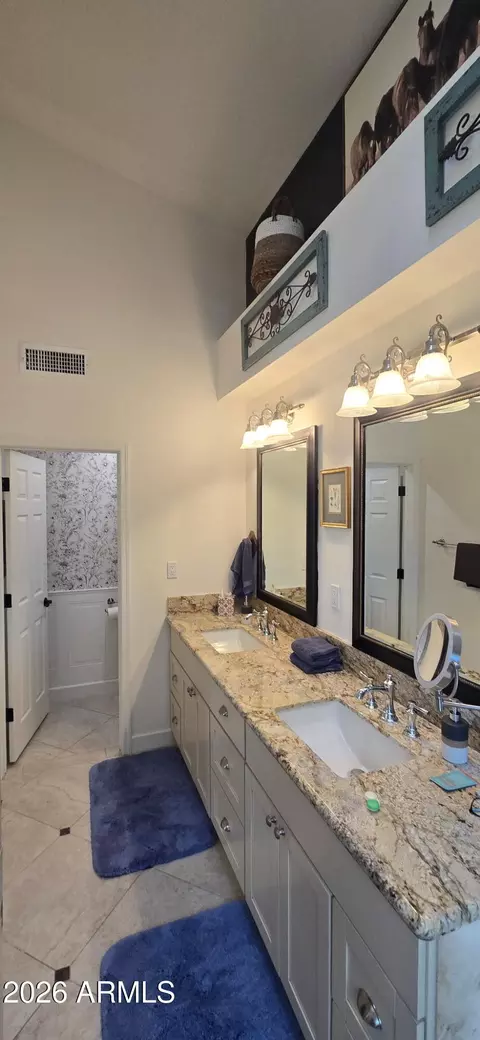 Bath - 3419 E Winona St, Phoenix, AZ 85044 photo 3 of 5