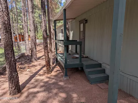 2179 N Woods Dr, Overgaard, AZ 85933 photo 20