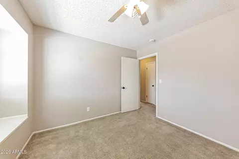 Bedroom - 525 E Taro Ln, Phoenix, AZ 85024 photo 2 of 4