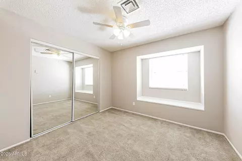 Bedroom - 525 E Taro Ln, Phoenix, AZ 85024 photo 1 of 4