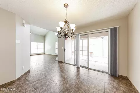Dining - 525 E Taro Ln, Phoenix, AZ 85024 photo 2 of 2