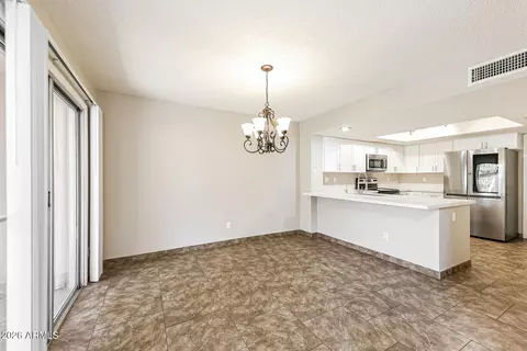 Dining - 525 E Taro Ln, Phoenix, AZ 85024 photo 1 of 2