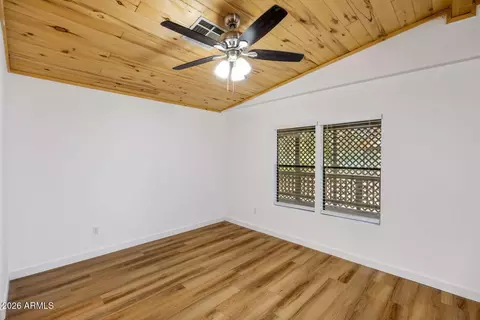 3520 Buckskin Rd, Overgaard, AZ 85933 photo 9