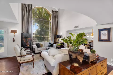 6701 N Scottsdale Rd #16, Scottsdale, AZ 85250