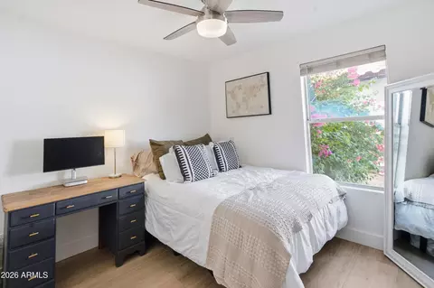 Bedroom - 3526 E Utopia Rd, Phoenix, AZ 85050 photo 4 of 5