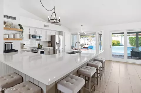 Kitchen - 3526 E Utopia Rd, Phoenix, AZ 85050 photo 3 of 4
