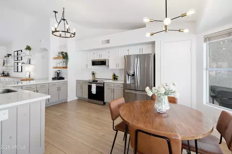 Kitchen - 3526 E Utopia Rd, Phoenix, AZ 85050 photo 2 of 4