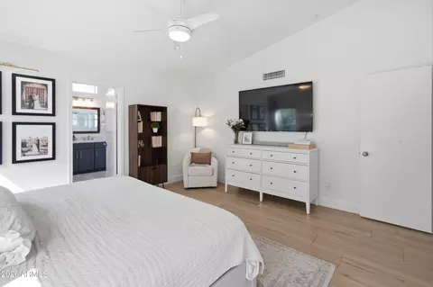 Bedroom - 3526 E Utopia Rd, Phoenix, AZ 85050 photo 2 of 5