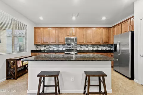 Kitchen - 3501 E Apricot Ln, Gilbert, AZ 85298 photo 3 of 4