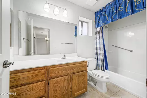 Bath - 11332 E Navarro Ave, Mesa, AZ 85209 photo 3 of 3
