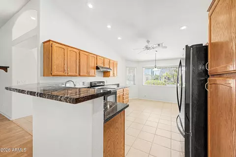 Kitchen - 11332 E Navarro Ave, Mesa, AZ 85209 photo 2 of 3