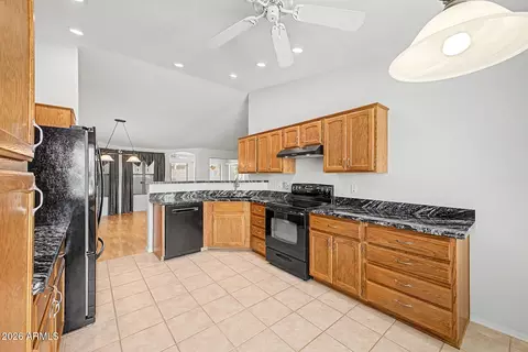 Kitchen - 11332 E Navarro Ave, Mesa, AZ 85209 photo 3 of 3
