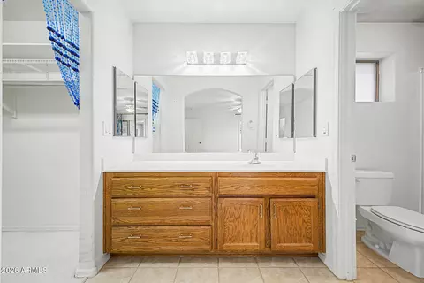 Bath - 11332 E Navarro Ave, Mesa, AZ 85209 photo 1 of 3