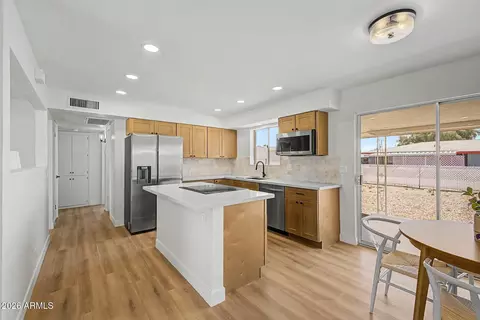 Kitchen - 5325 E Des Moines St, Mesa, AZ 85205 photo 2 of 2
