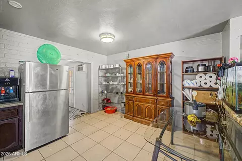Kitchen - 6020 N 31st Dr, Phoenix, AZ 85017 photo 3 of 3