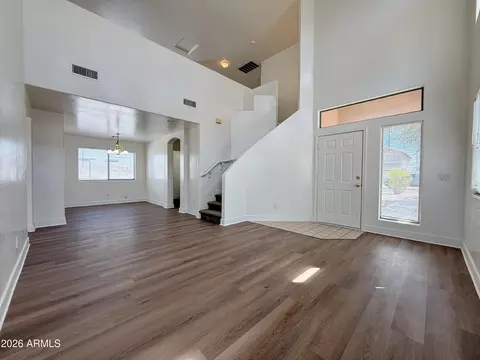 7036 N 77th Dr, Glendale, AZ 85303