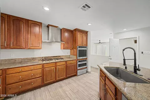 Kitchen - 3224 E Sweetwater Ave, Phoenix, AZ 85032 photo 4 of 4