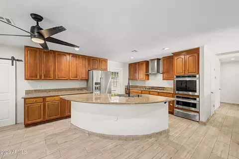 Kitchen - 3224 E Sweetwater Ave, Phoenix, AZ 85032 photo 2 of 4