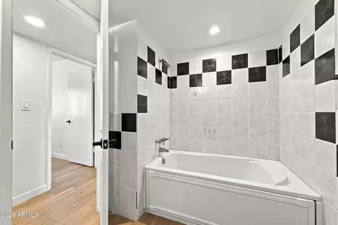 Bath - 3629 E Charter Oak Rd, Phoenix, AZ 85032 photo 2 of 2