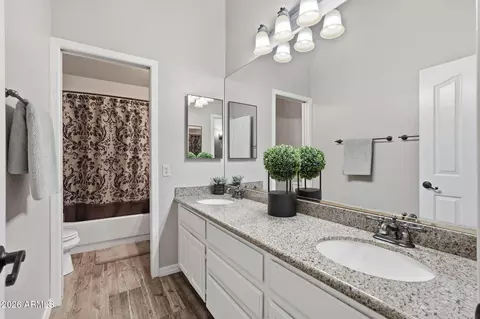 Bath - 1736 E Mallory St, Mesa, AZ 85203 photo 3 of 4