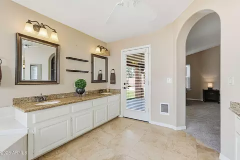 Bath - 1736 E Mallory St, Mesa, AZ 85203 photo 1 of 4