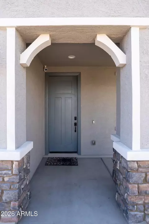 Exterior - 2437 E Alta Vista Rd, Phoenix, AZ 85042 photo 2 of 9