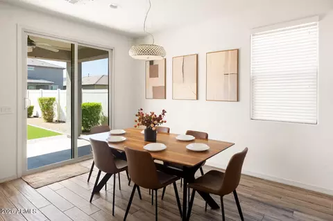 Dining - 2437 E Alta Vista Rd, Phoenix, AZ 85042 photo 1 of 2