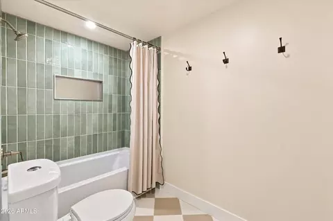 Bath - 3737 E Turney Ave #226, Phoenix, AZ 85018 photo 3 of 4