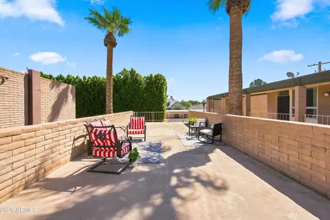 Exterior - 3737 E Turney Ave #226, Phoenix, AZ 85018 photo 1 of 4