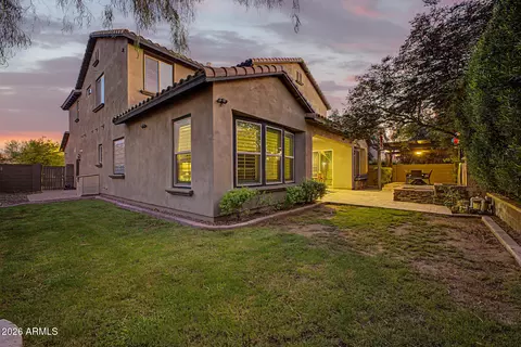Exterior - 3726 E Cat Balue Dr, Phoenix, AZ 85050 photo 7 of 11