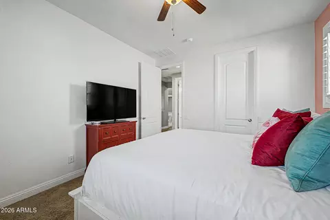 Bedroom - 3726 E Cat Balue Dr, Phoenix, AZ 85050 photo 6 of 7