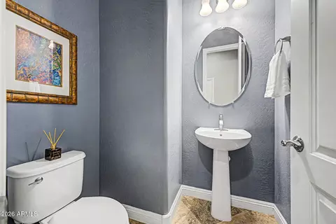 Bath - 3726 E Cat Balue Dr, Phoenix, AZ 85050 photo 1 of 6