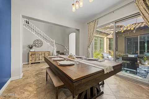 Dining - 3726 E Cat Balue Dr, Phoenix, AZ 85050 photo 2 of 3