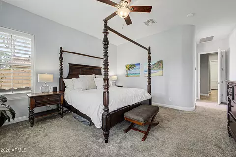 Bedroom - 3726 E Cat Balue Dr, Phoenix, AZ 85050 photo 2 of 7