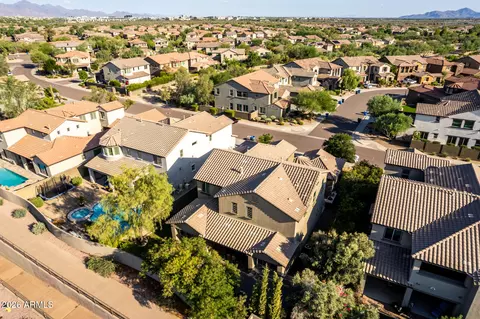 View/Area - 3726 E Cat Balue Dr, Phoenix, AZ 85050 photo 4 of 5