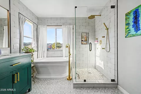 Bath - 2902 E Saltsage Dr, Phoenix, AZ 85048 photo 4 of 5