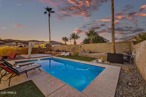 Exterior - 2902 E Saltsage Dr, Phoenix, AZ 85048 photo 17 of 18