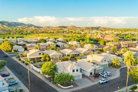 View/Area - 2902 E Saltsage Dr, Phoenix, AZ 85048 photo 5 of 8