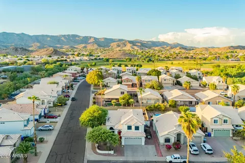View/Area - 2902 E Saltsage Dr, Phoenix, AZ 85048 photo 6 of 8