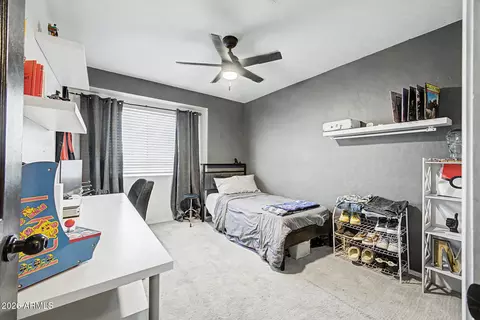 Bedroom - 2902 E Saltsage Dr, Phoenix, AZ 85048 photo 5 of 5