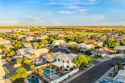 View/Area - 2902 E Saltsage Dr, Phoenix, AZ 85048 photo 4 of 8