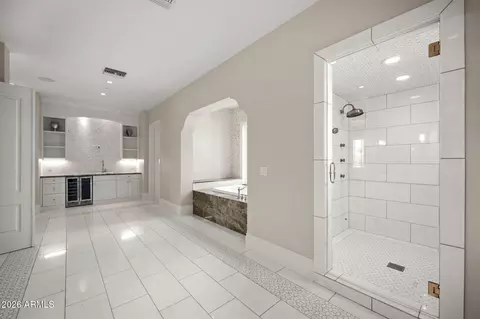 Bath - 5402 Exeter Blvd, Phoenix, AZ 85018 photo 6 of 12
