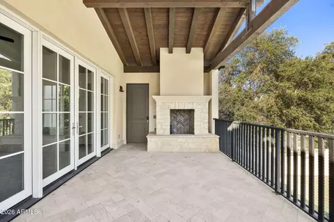 Exterior - 5402 Exeter Blvd, Phoenix, AZ 85018 photo 10 of 16