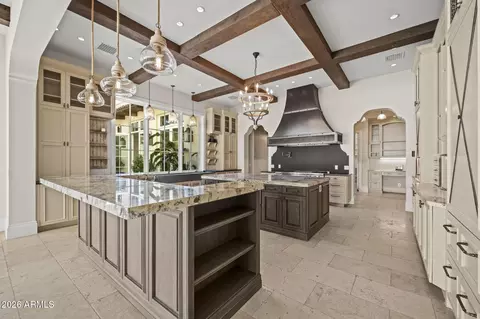 Kitchen - 5402 Exeter Blvd, Phoenix, AZ 85018 photo 1 of 9