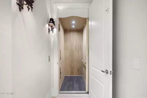 Entry Way - 5402 Exeter Blvd, Phoenix, AZ 85018 photo 2 of 4