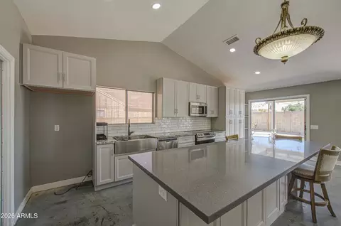 Kitchen - 4815 E La Puente Ave, Phoenix, AZ 85044 photo 6 of 7